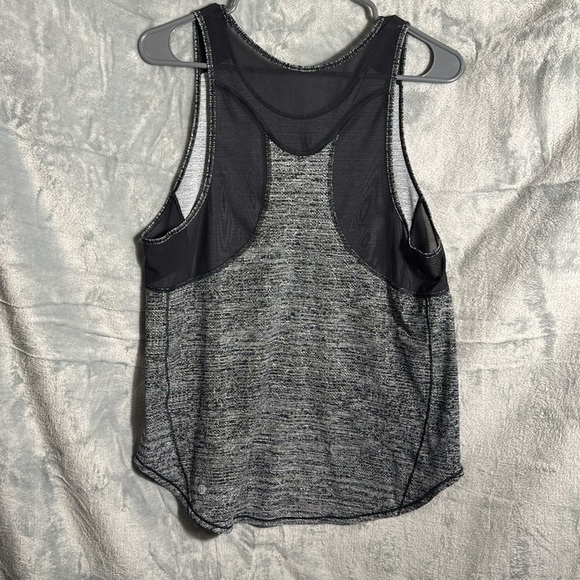 Lululemon tank top Women's L Gray Sleeveless‎ lightweight sheer accents quality - Picture 4 of 11